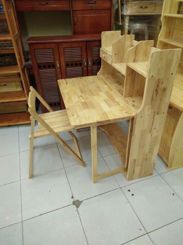 bàn học sinh xếp gọn