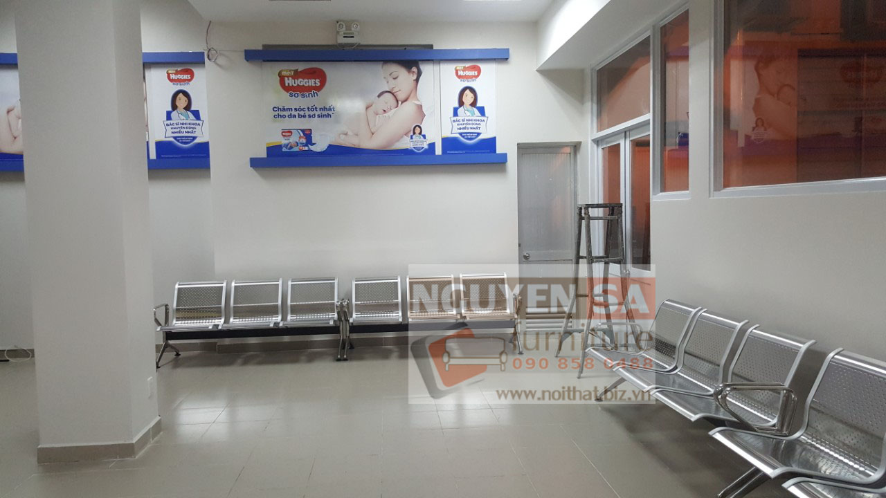 ghế băng chờ tại bệnh viện hùng vương tp.hcm