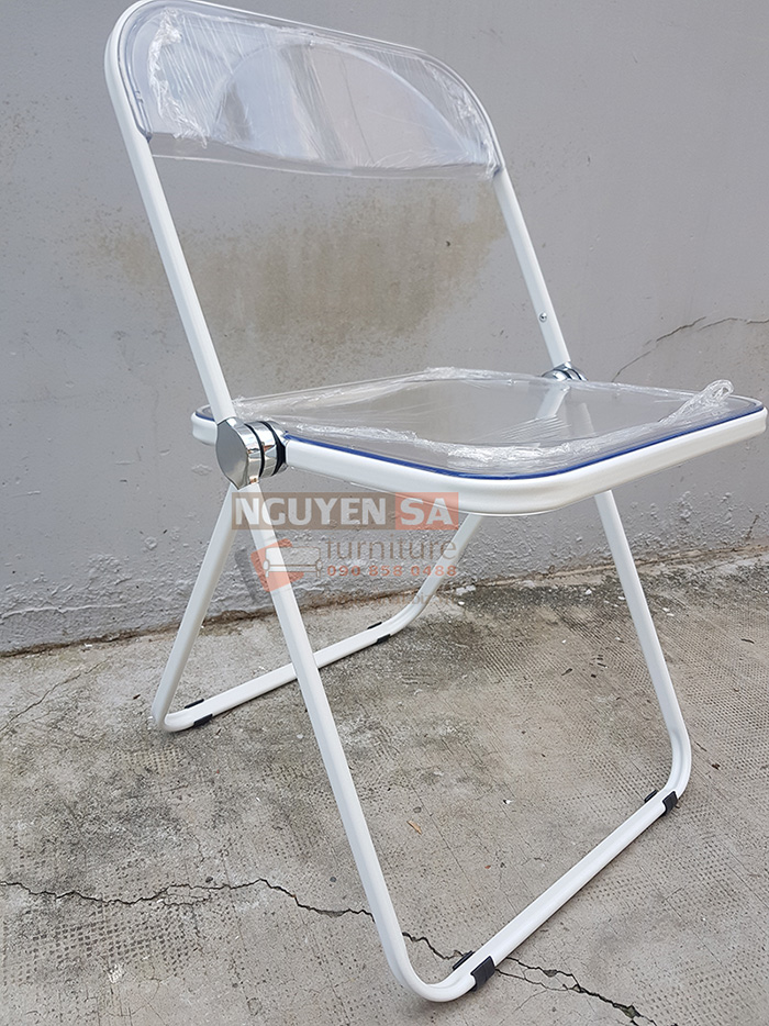ghế xếp trong suốt cho showroom